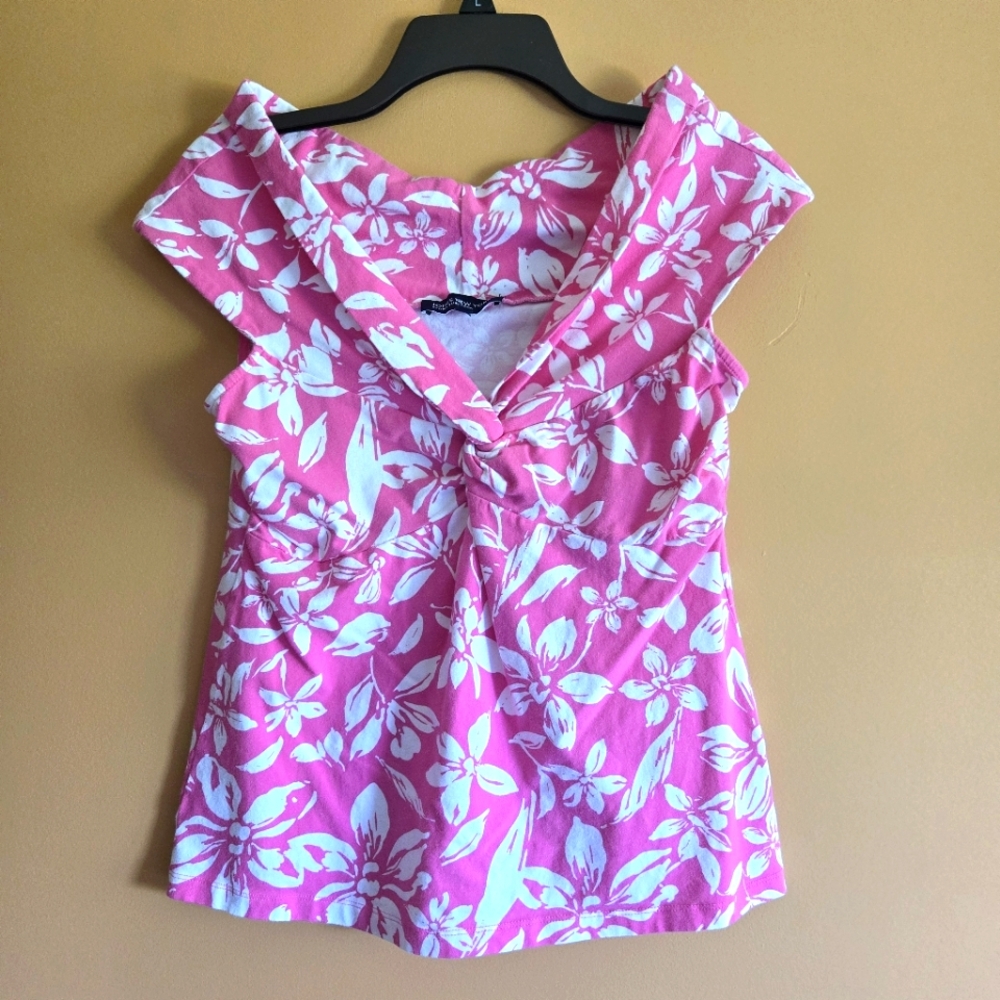Jones NY Floral V-neck Top, PTP=16"